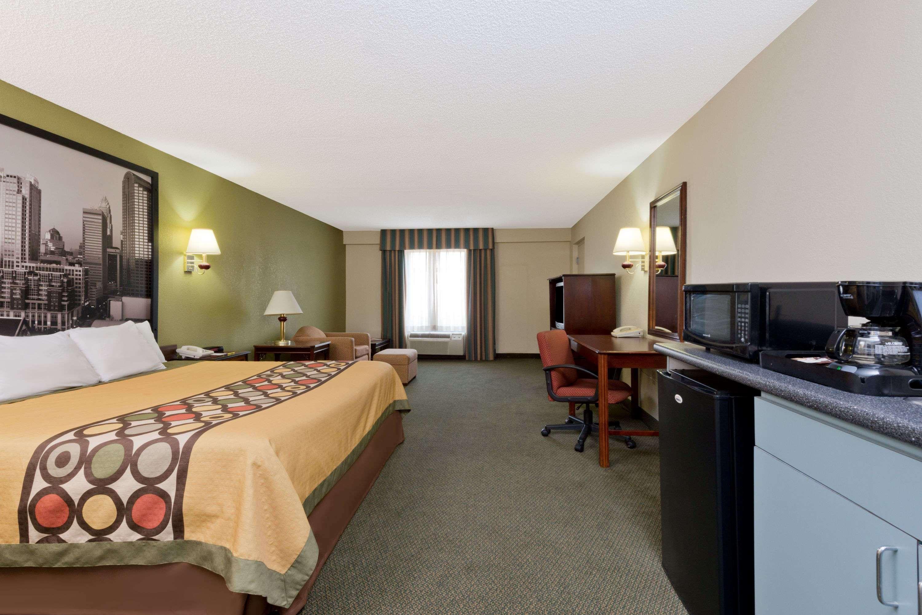 Super 8 By Wyndham Huntersville/Charlotte Area Extérieur photo